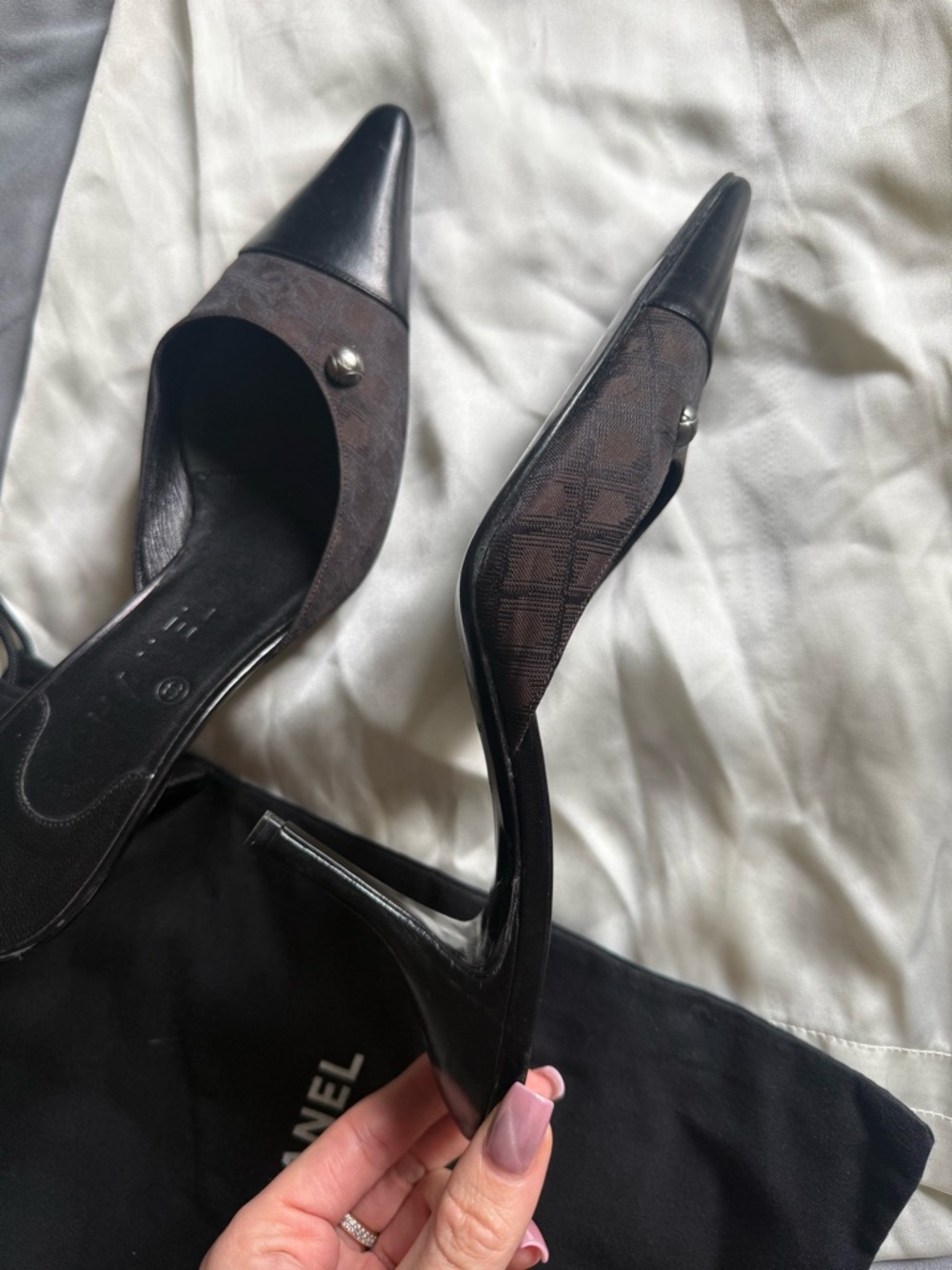 Vintage Chanel CC Logo Print Heeled Pointed-Toe Mules - Picture 8 of 12